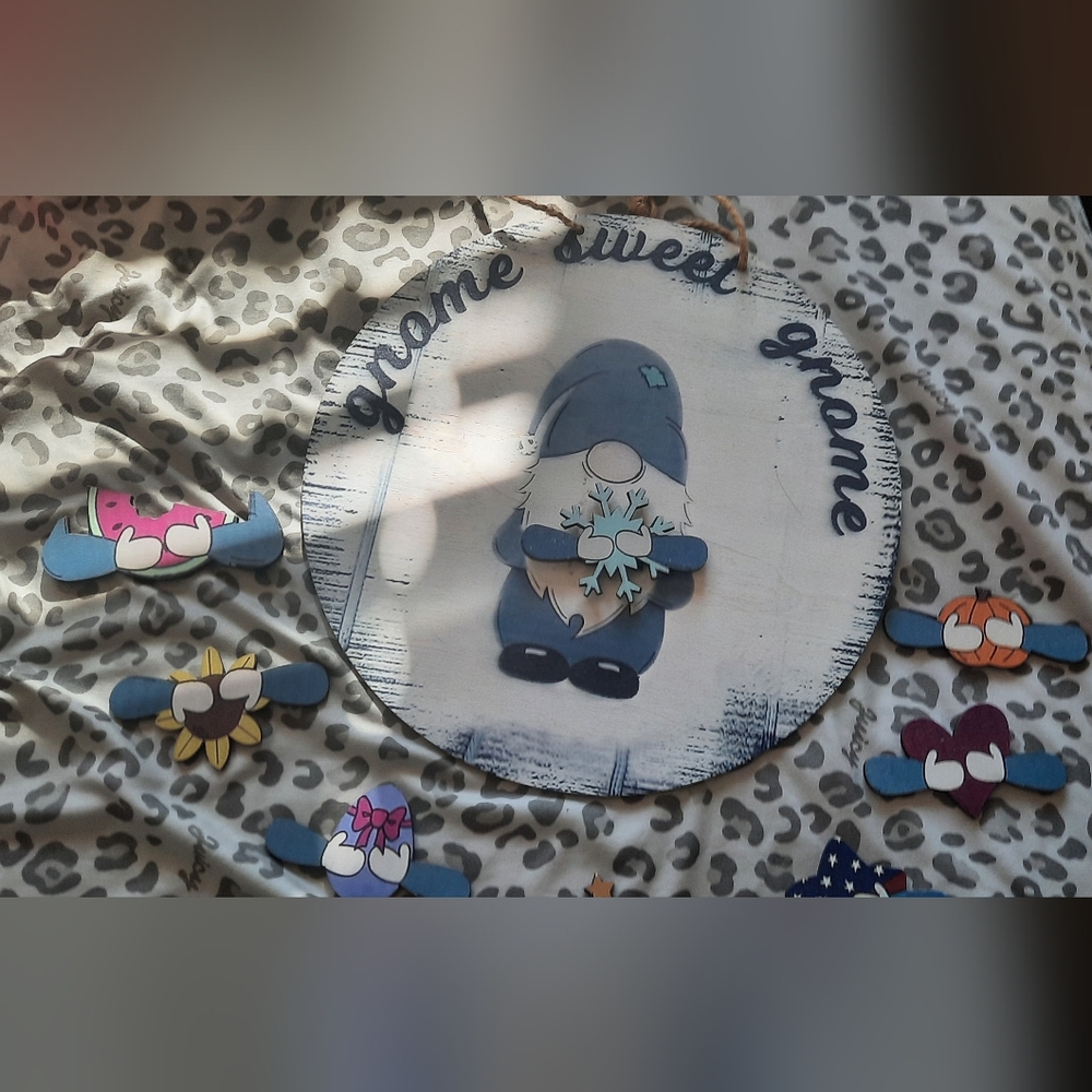 Gnome Sweet Home Wall Decor